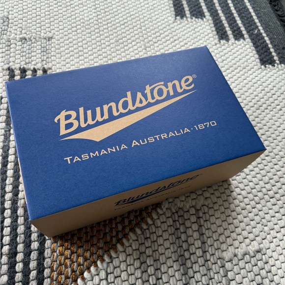 ❗️SOLD❗️Like New - Blundstone 1630 Women’s Original High Top Boots, Rustic Black - Picture 6 of 10